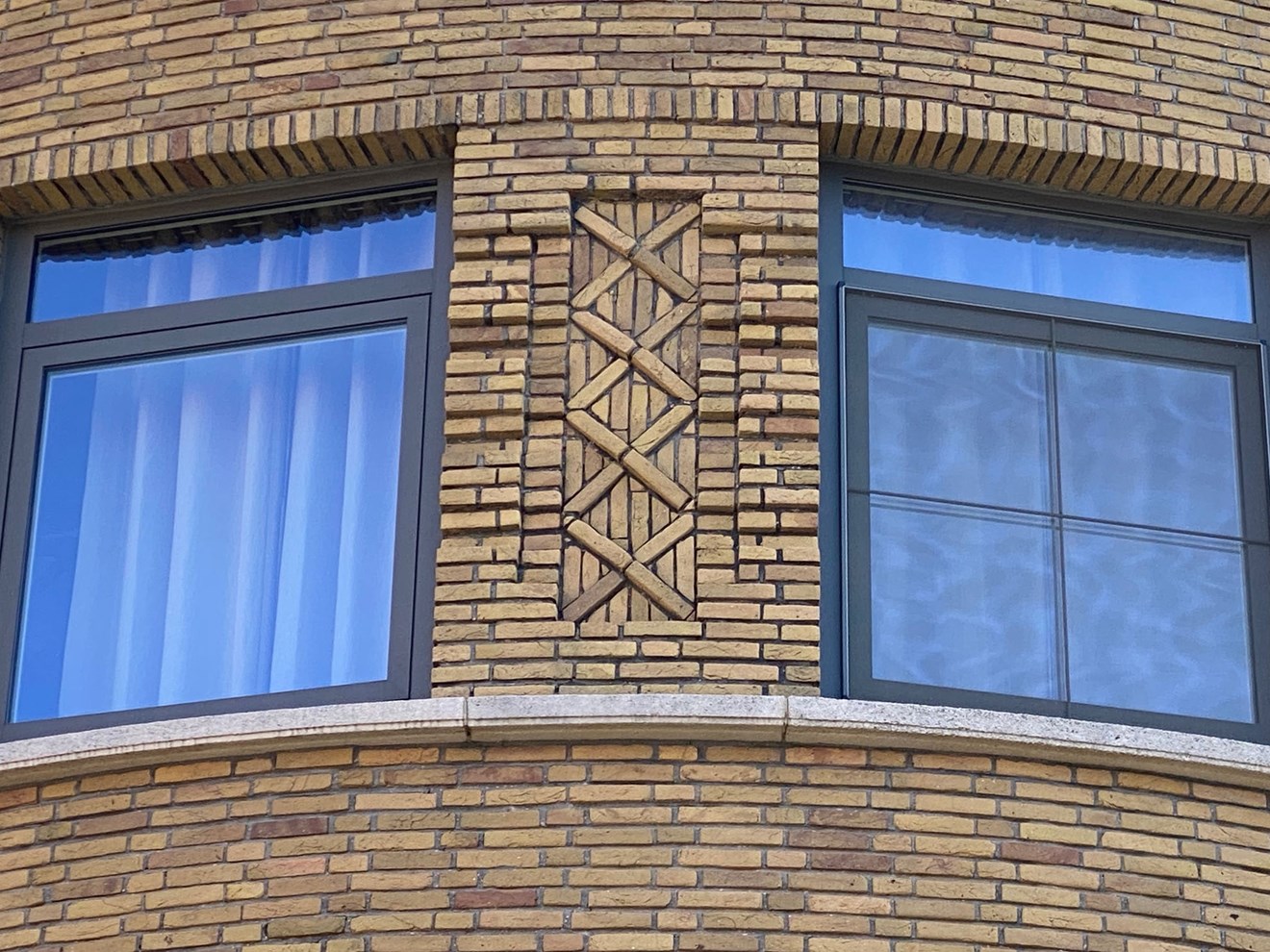 ETT14 Smal elegant modernistisch huis