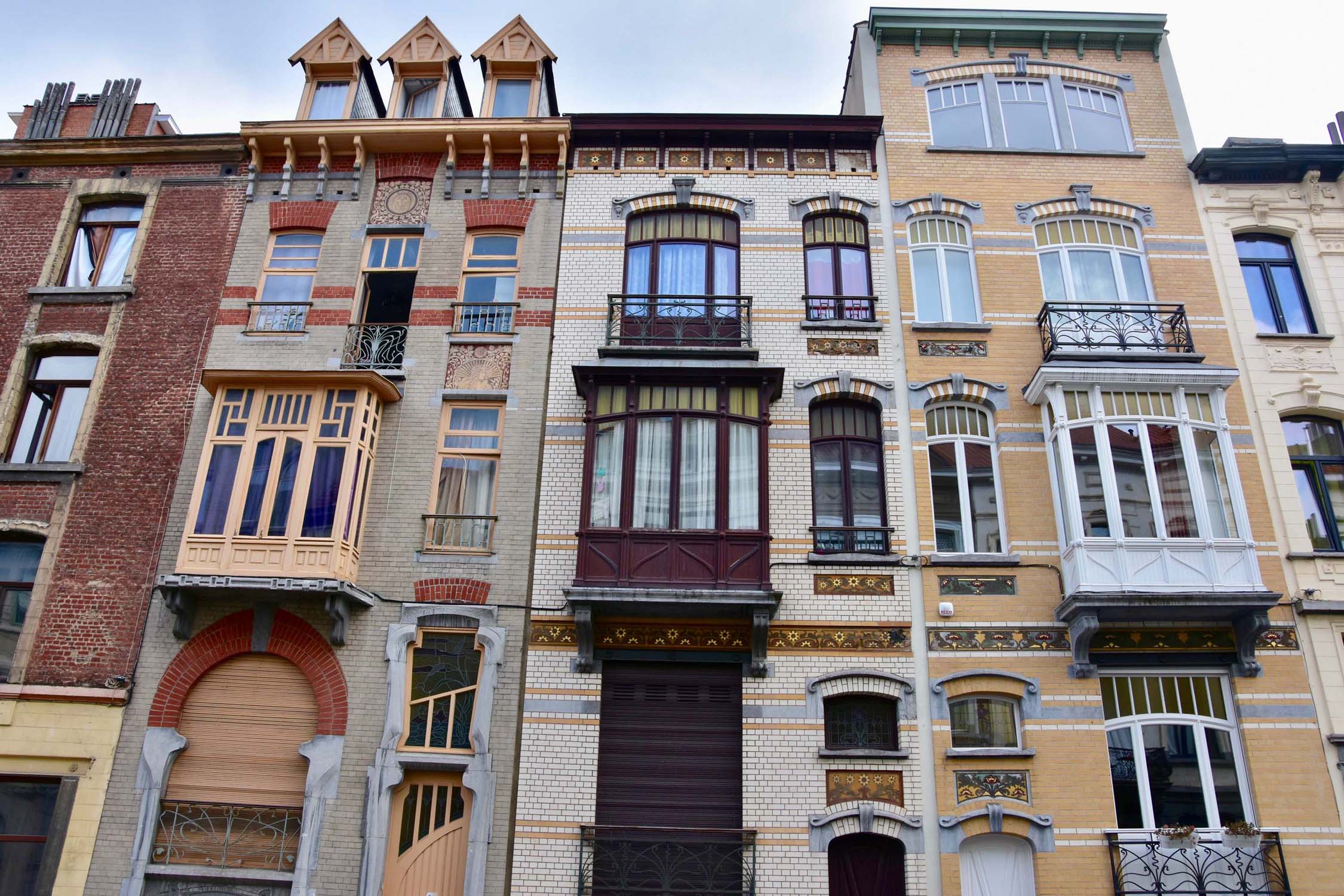 BRU13 Art Nouveau dwelling house