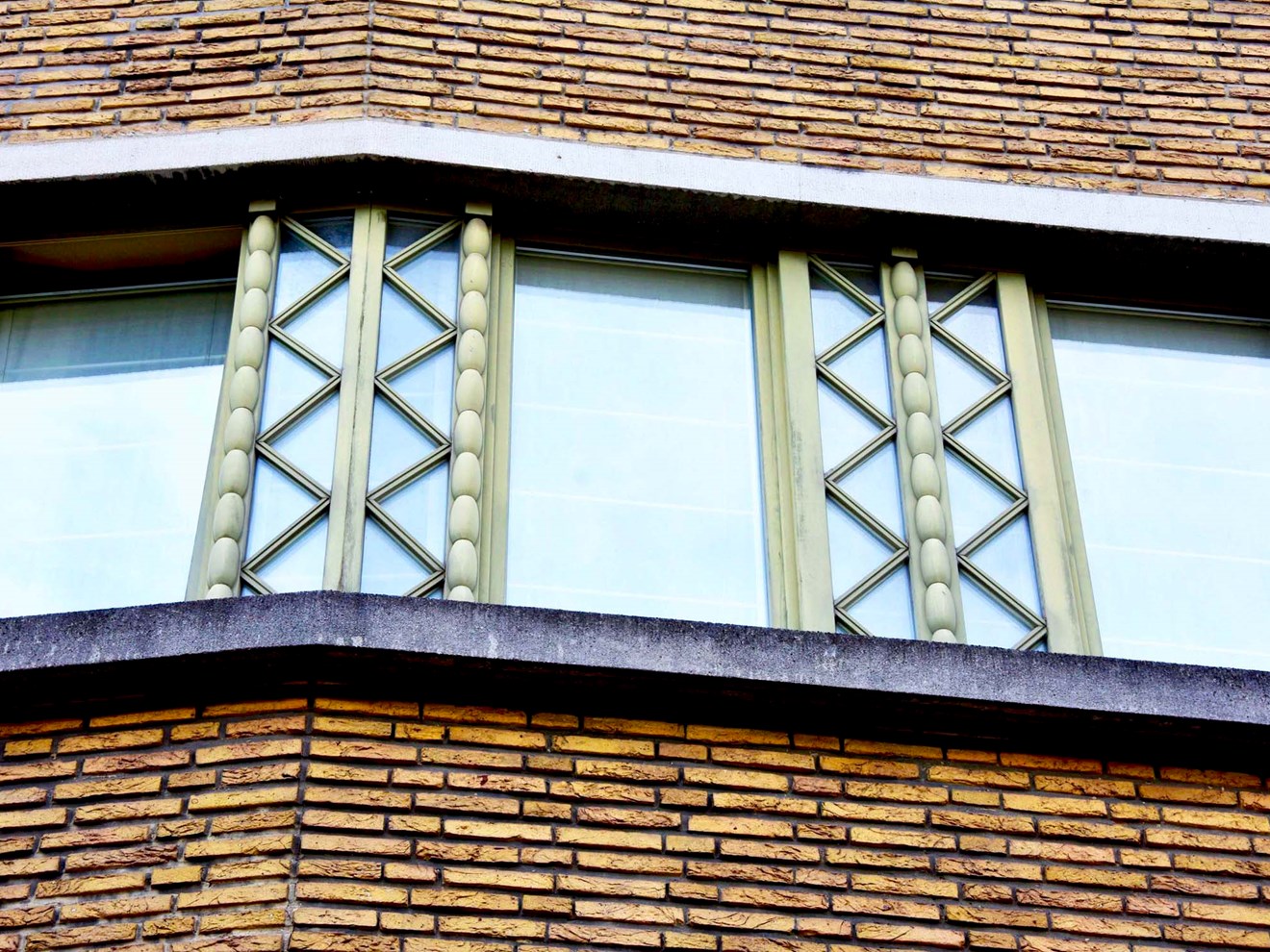 UCC09 Modernistische gevel