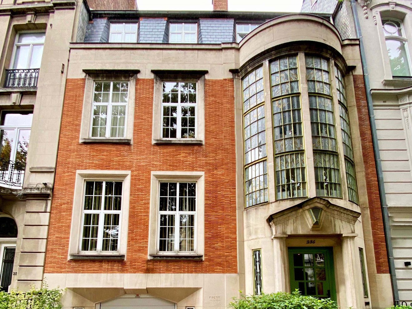 UCC20 Classic bourgeois house - Art Deco