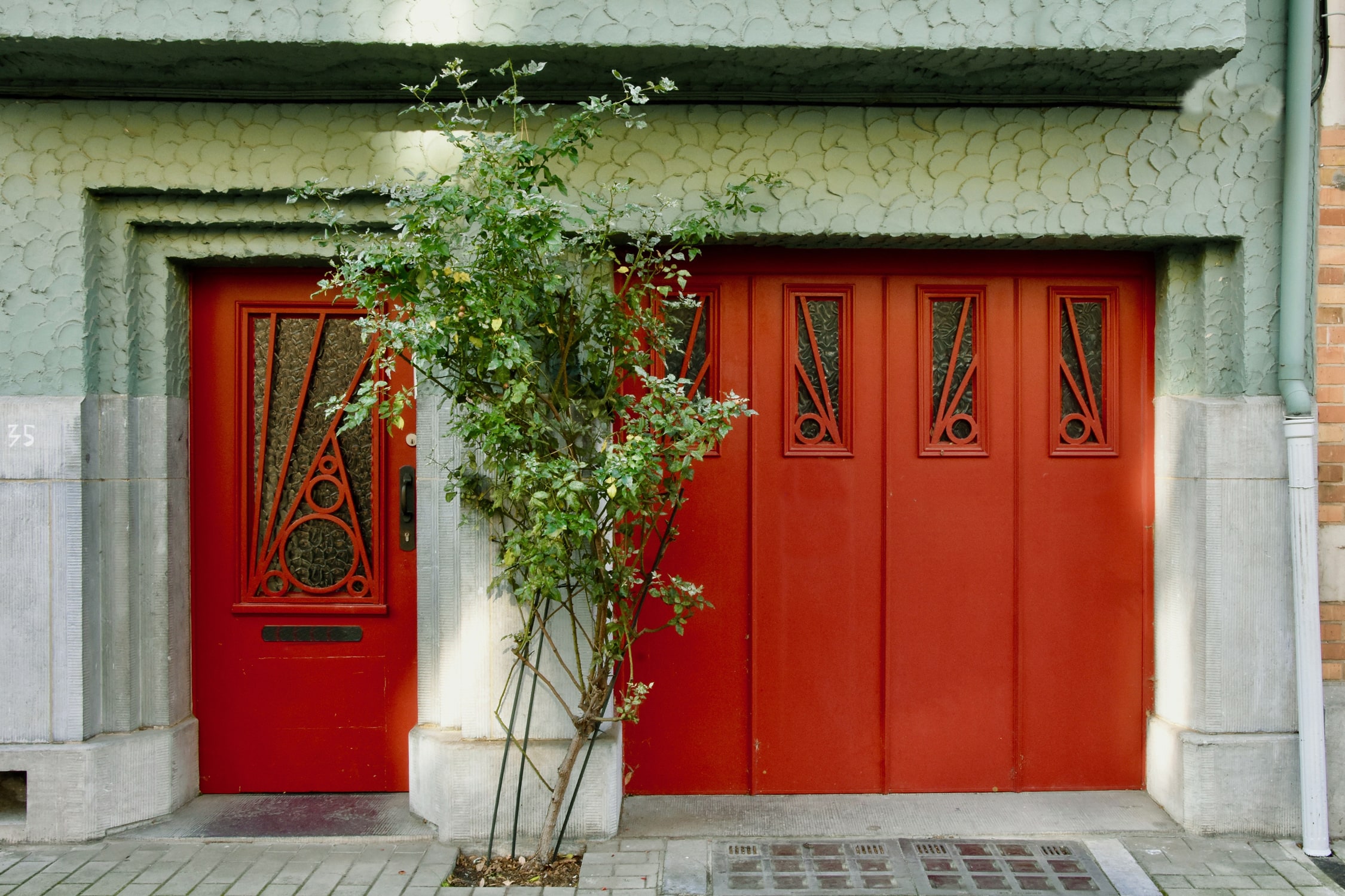 ETT05 Atypical terraced house