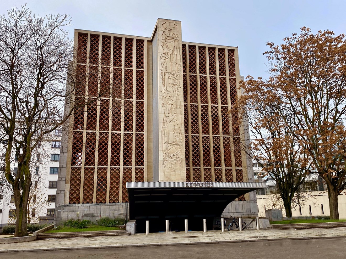 BRU42 Gare du Congrès