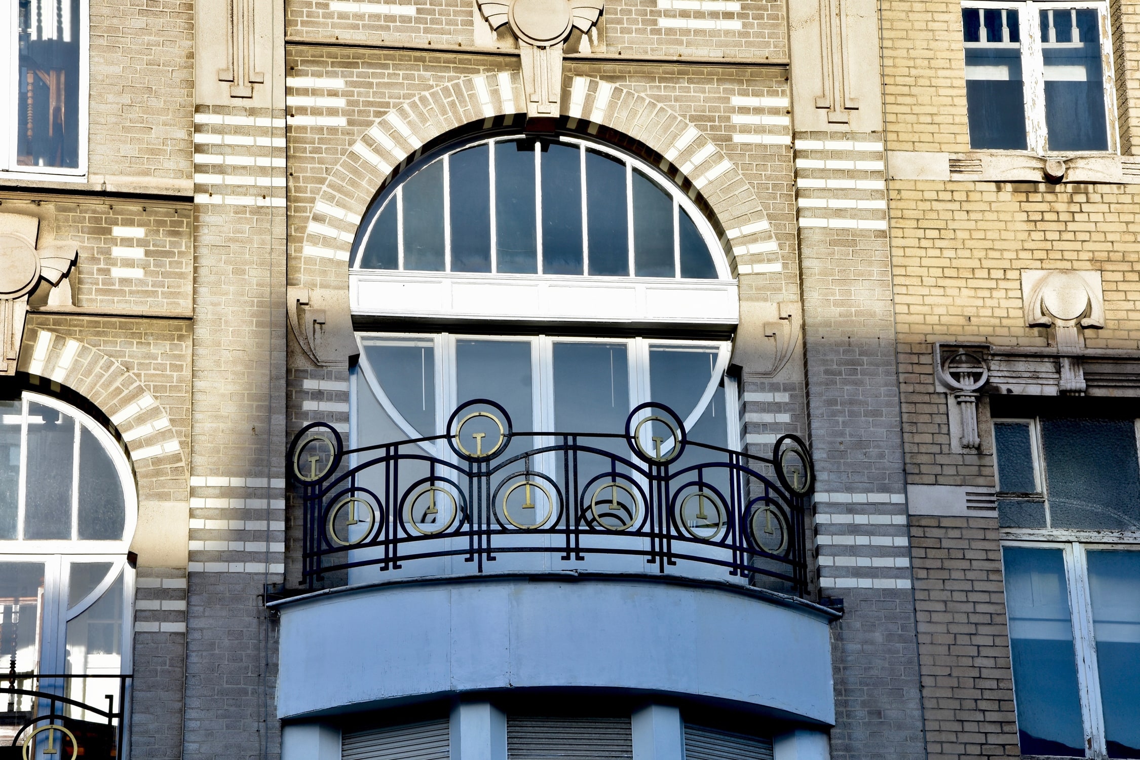 IXE16 Burgerhuis in geometrische Art Nouveau-stijl