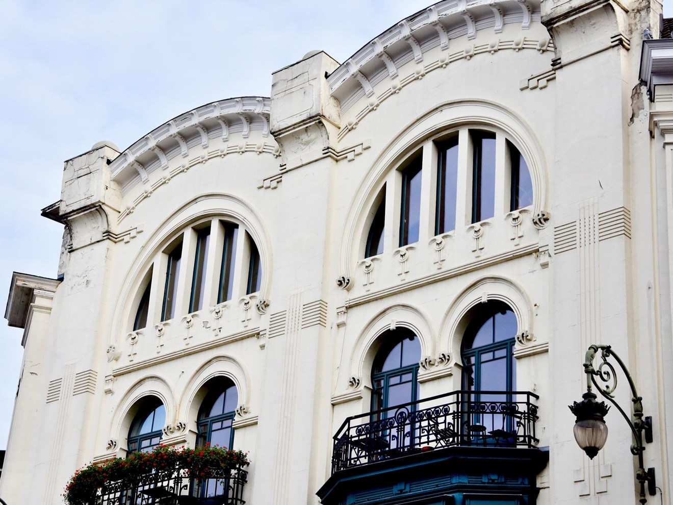 SGI08 Twin Art Nouveau building - Donckerwolcke