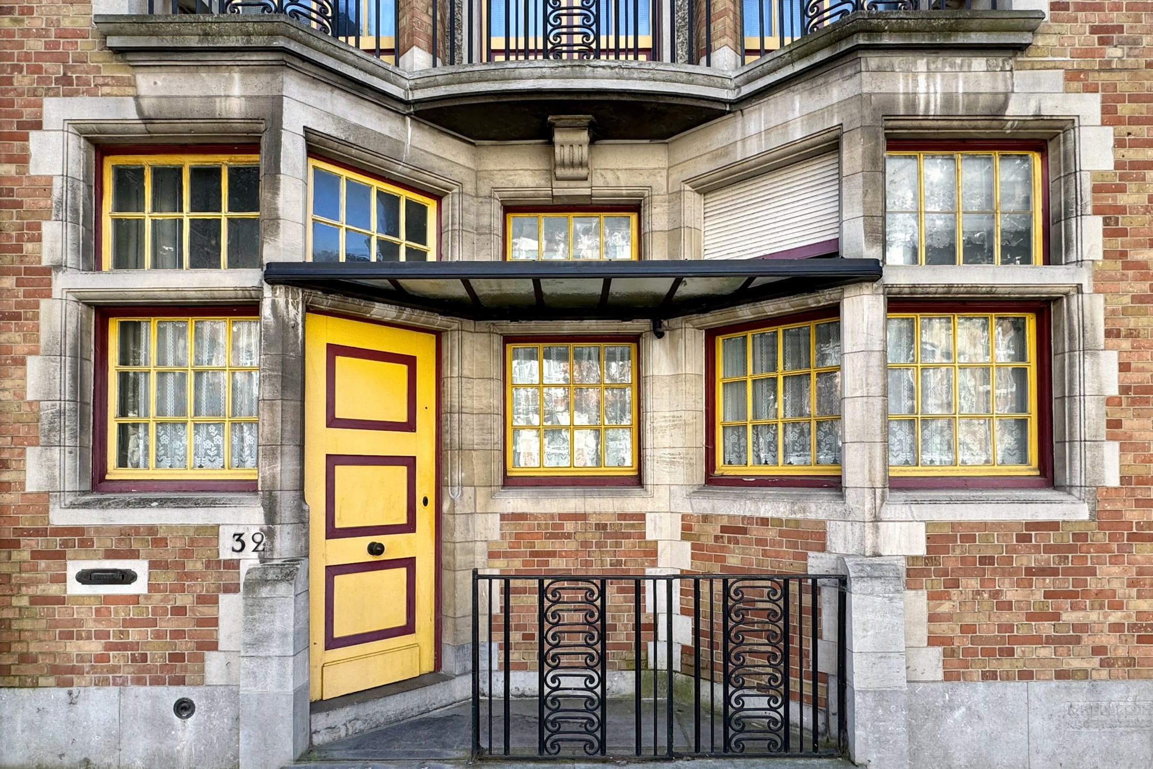 FOR22 Art Deco bourgeois house by F. Van Meulecom