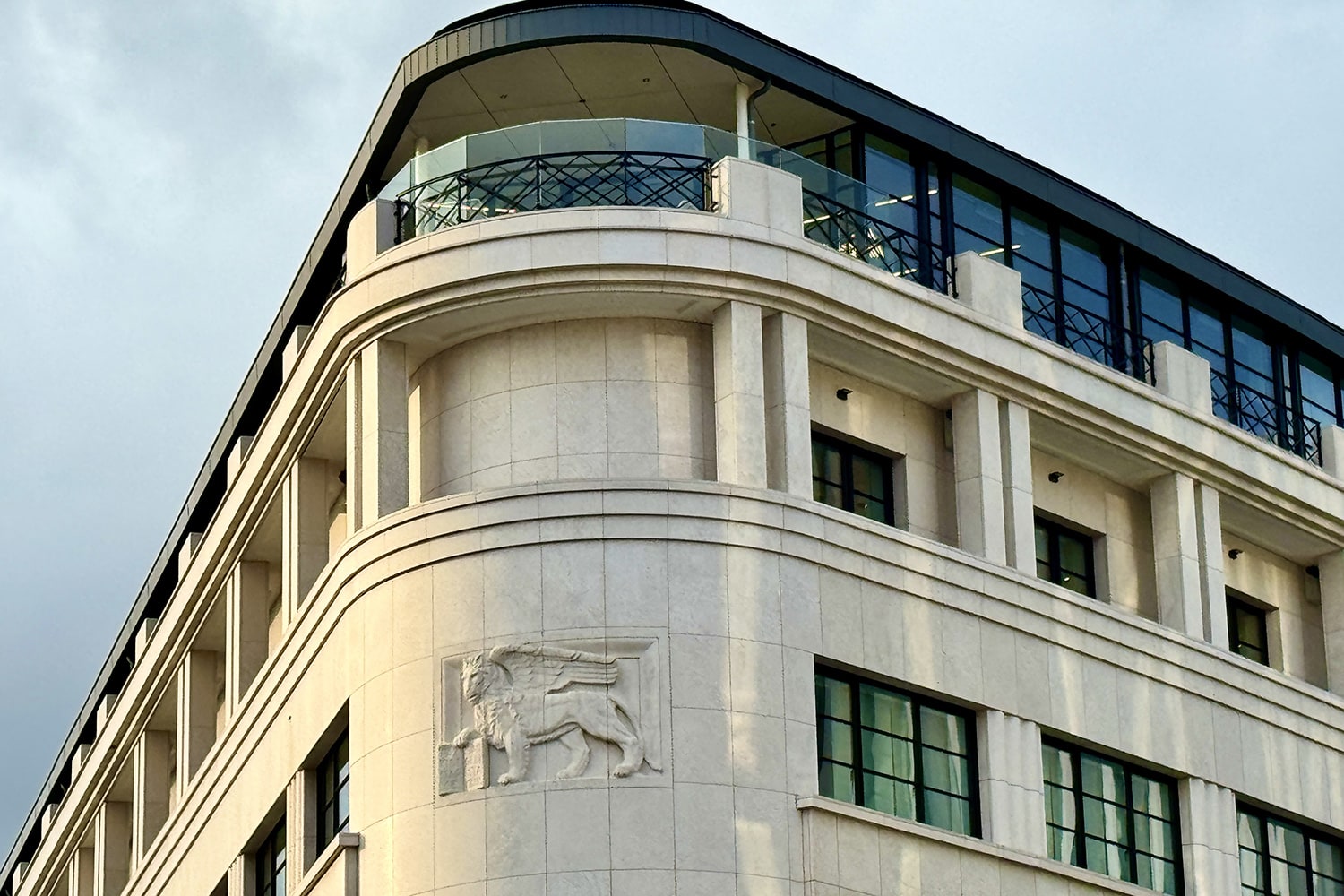 Voormalig Trieste Verzekeringsgebouw