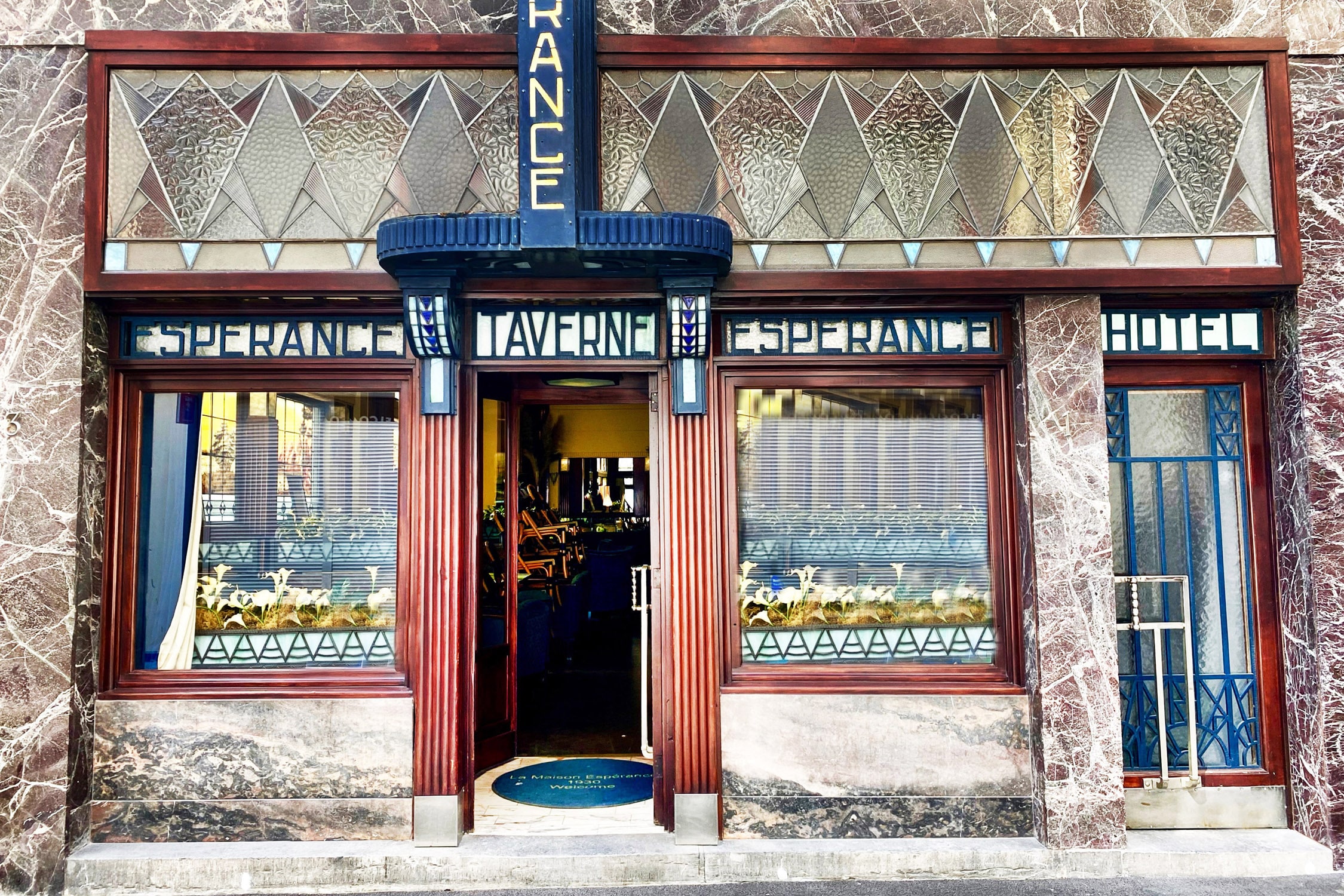 BRU59 L’Espérance Tavern