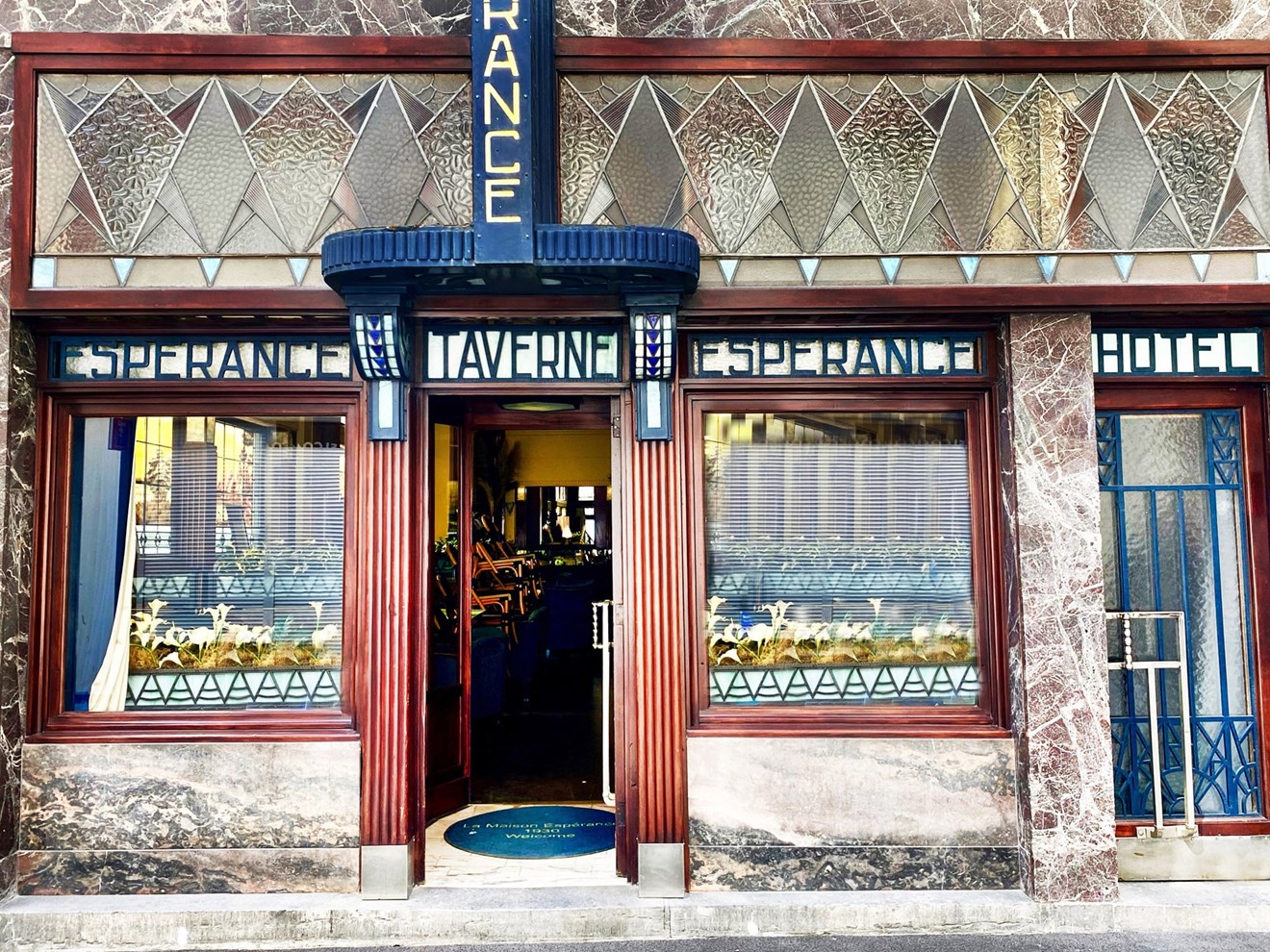 BRU59 L’Espérance Tavern