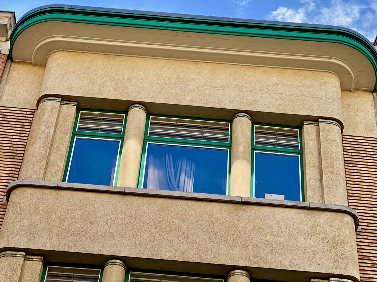FOR14 Small Art Deco building
