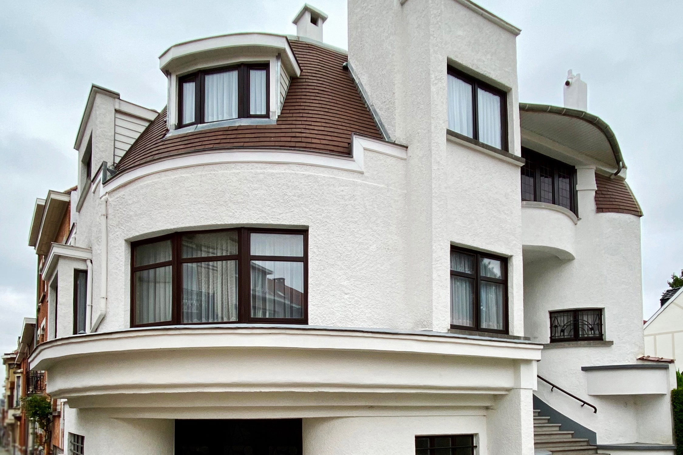 WSP16 Art Deco corner house