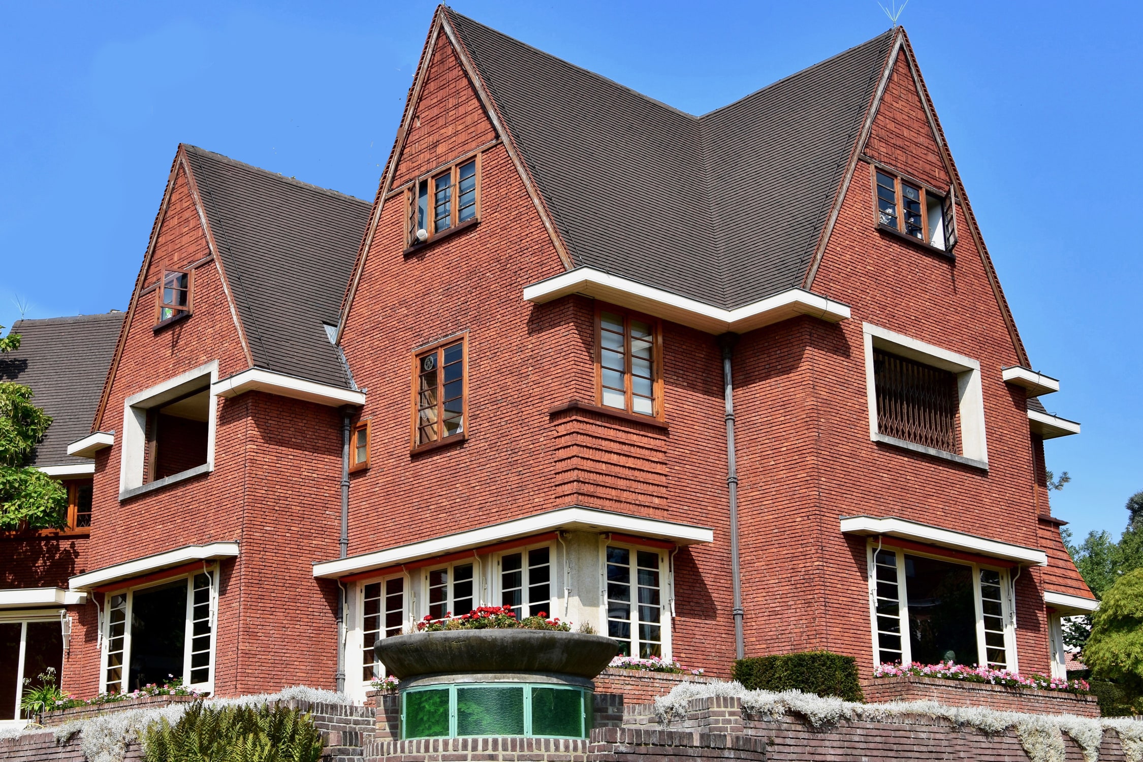 UCC16 Van Buuren House