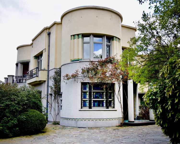 Art Deco Villa 
