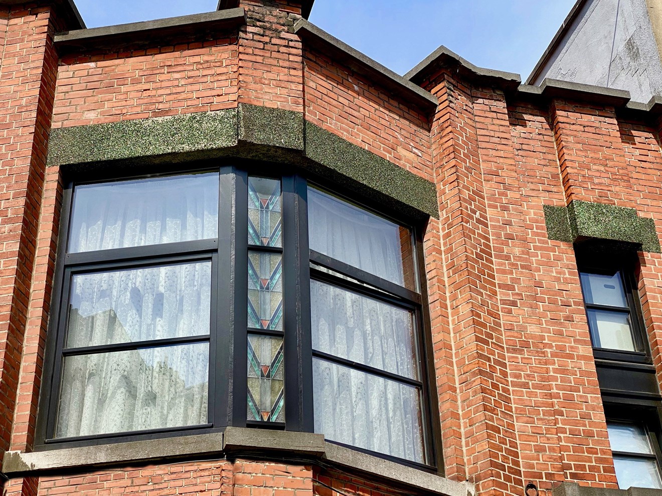 SCH30 Small atypical Art Deco house