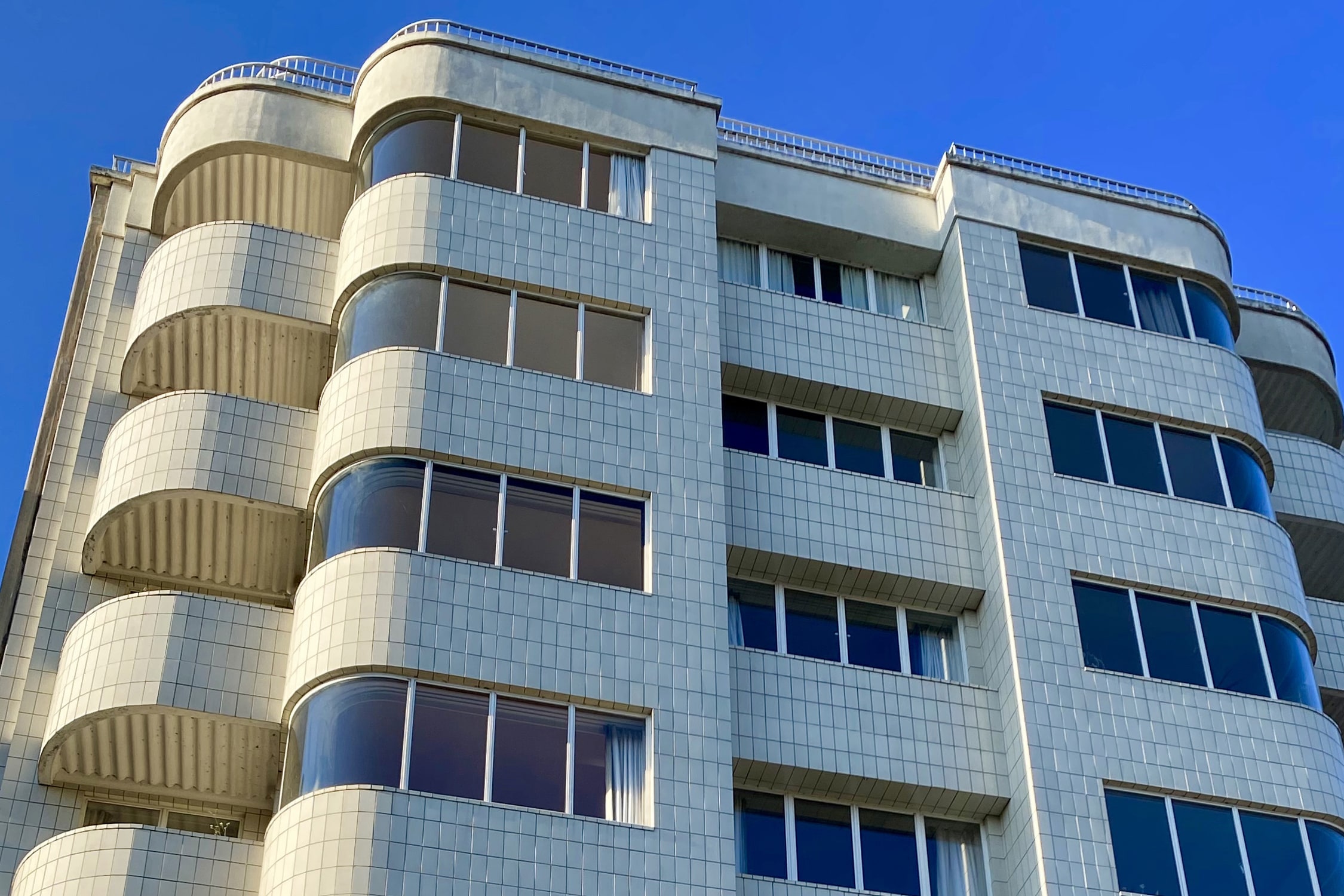 IXE30 La Cascade building