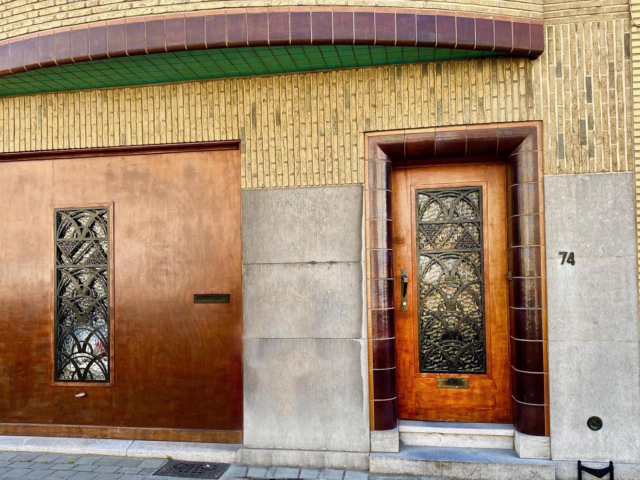FOR18 Modernist Single Family Home , unknown architect